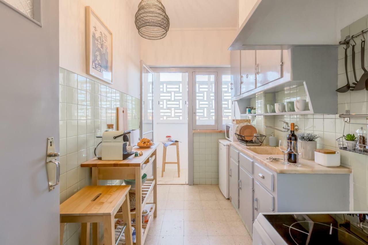 Renovated Sunny Apartment With Amazing Sunset Balcony , By Timecooler Lisabona Exterior foto