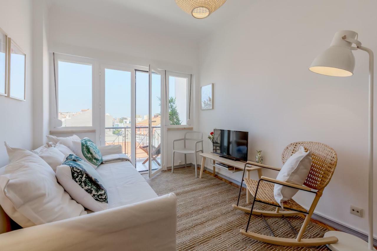 Renovated Sunny Apartment With Amazing Sunset Balcony , By Timecooler Lisabona Exterior foto