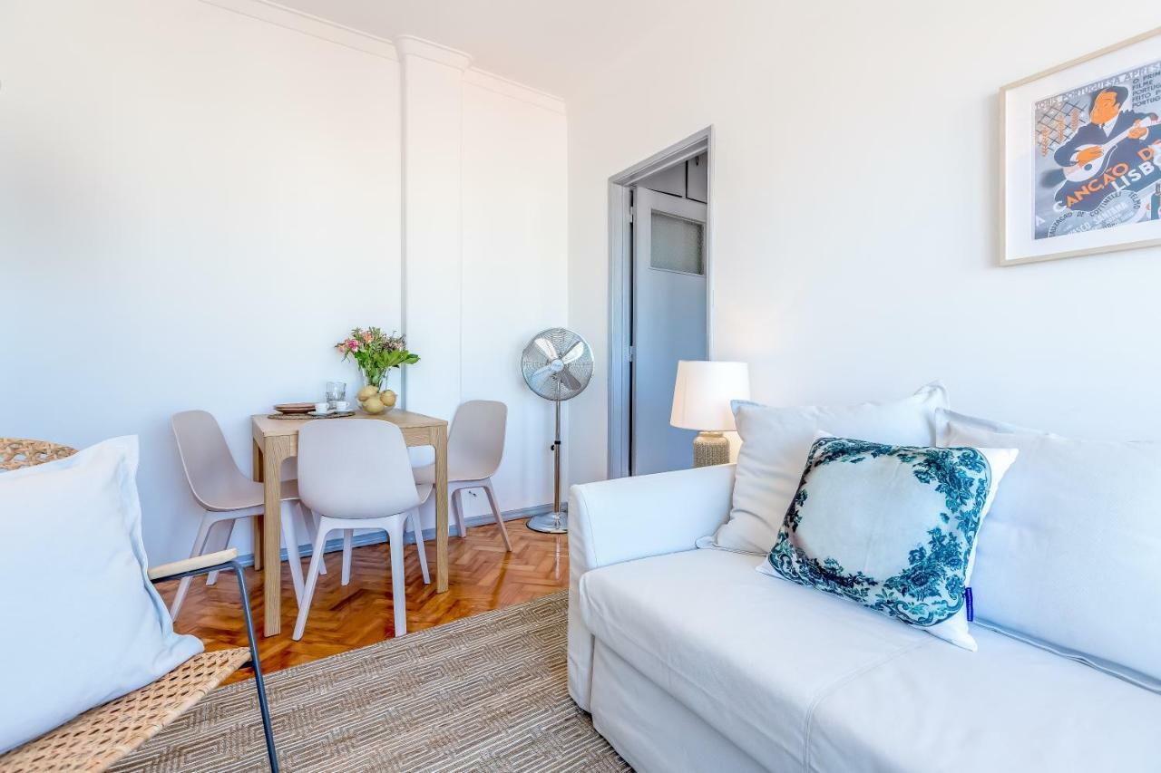 Renovated Sunny Apartment With Amazing Sunset Balcony , By Timecooler Lisabona Exterior foto